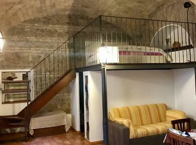 Royal House At The Center Apartament
